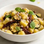 Warmer Zucchini-Kartoffelsalat: Das Ultimative Leichte Low-Carb Sommer-Geheimnis
