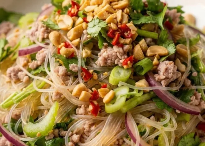 Frischer Thai-Glasnudelsalat Yam Woon Sen: Simples Low-Carb Sommerrezept